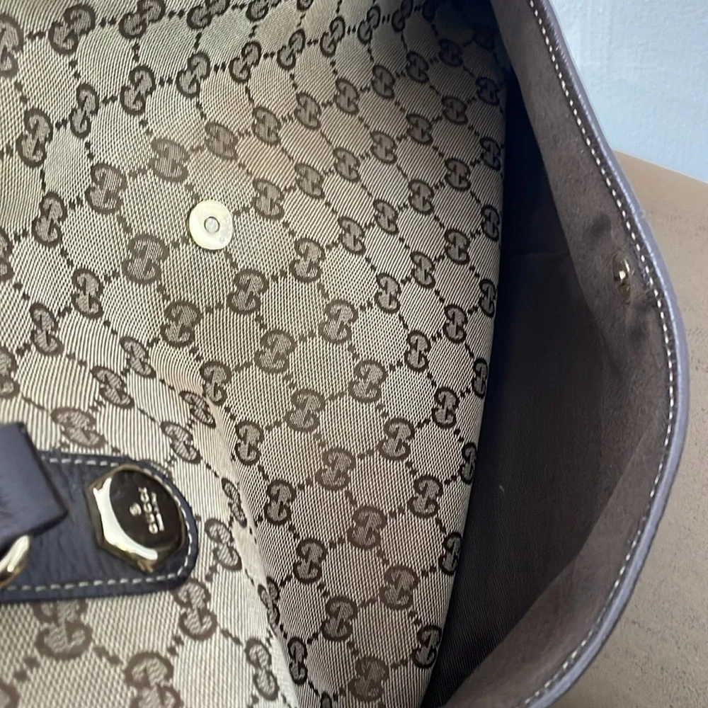 Vintage Gucci Monogram Handbag - Picture 15 of 16